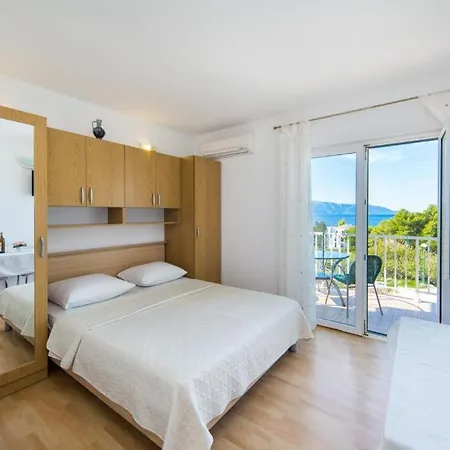 Slavena Guest house