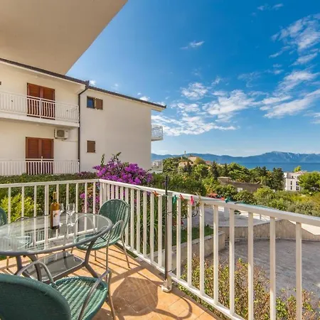 Guest house Slavena Gradac (Split-Dalmatia)