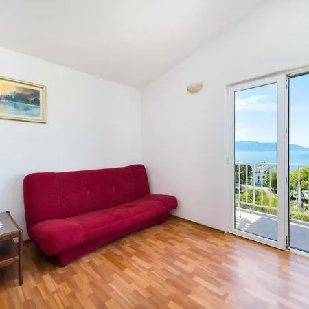 Guest house Slavena Gradac (Split-Dalmatia)