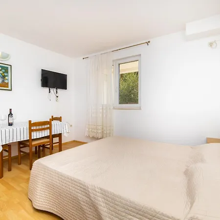 Slavena Guest house Gradac (Split-Dalmatia)